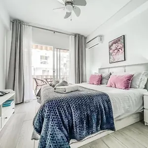 Apartment Reformed In 3k, Nerja